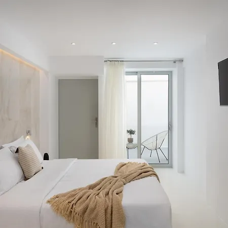 Hotel Cycladic &